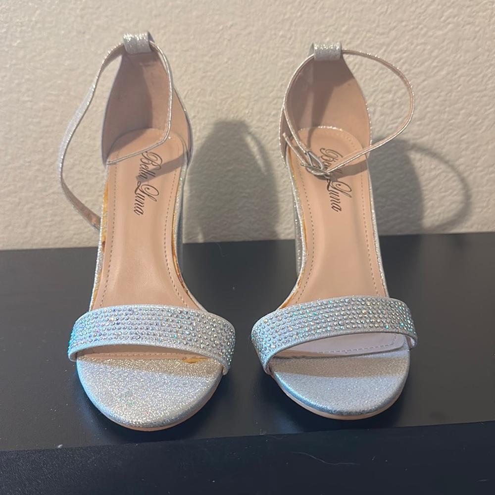 Bella Luna size 6.5 high Heels